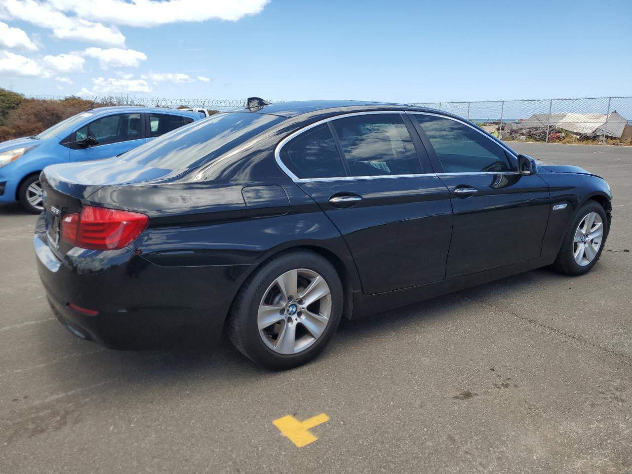 2013 BMW 528 I - Фото 3