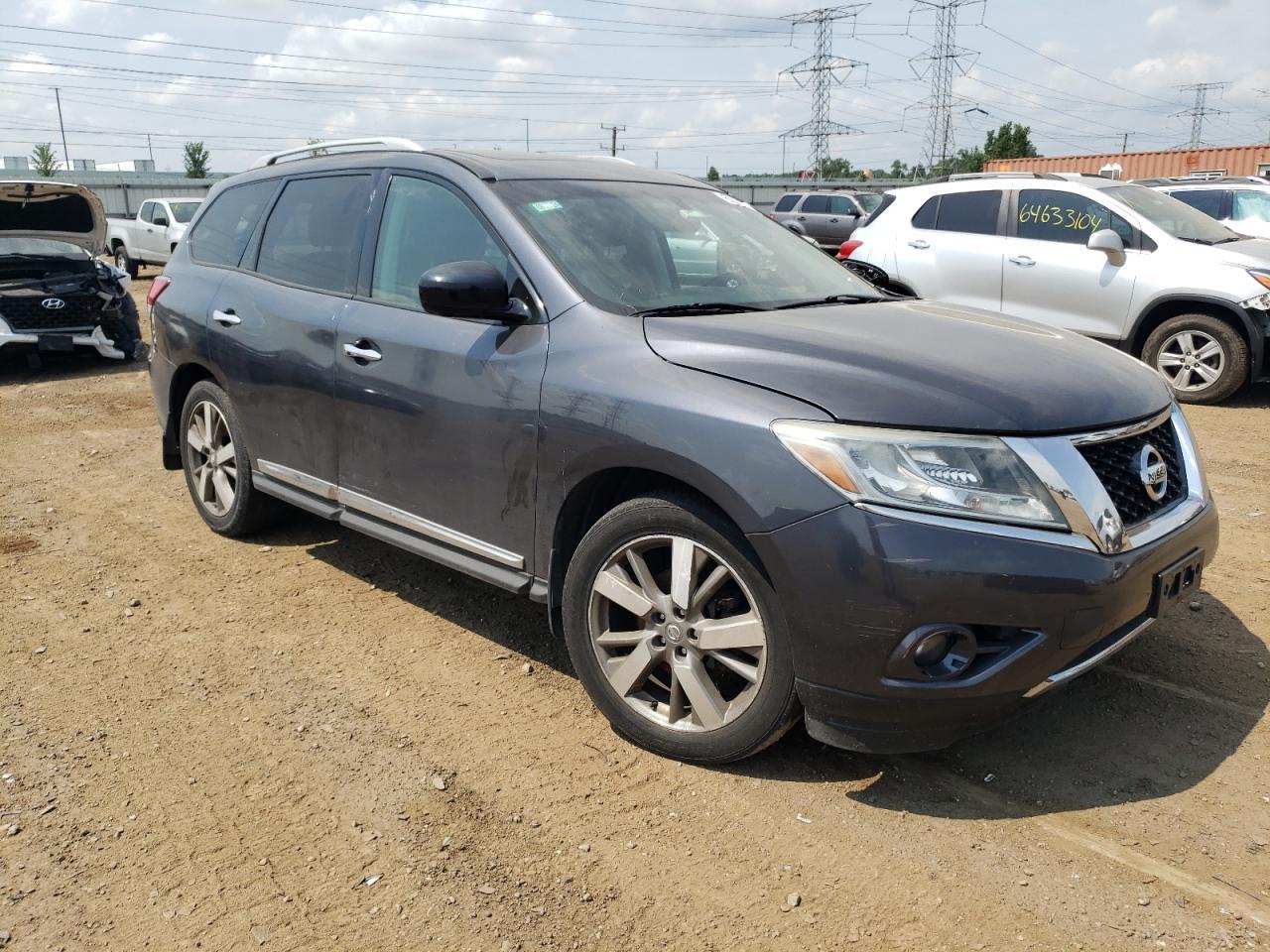 2014 Nissan Pathfinder S - Image 4