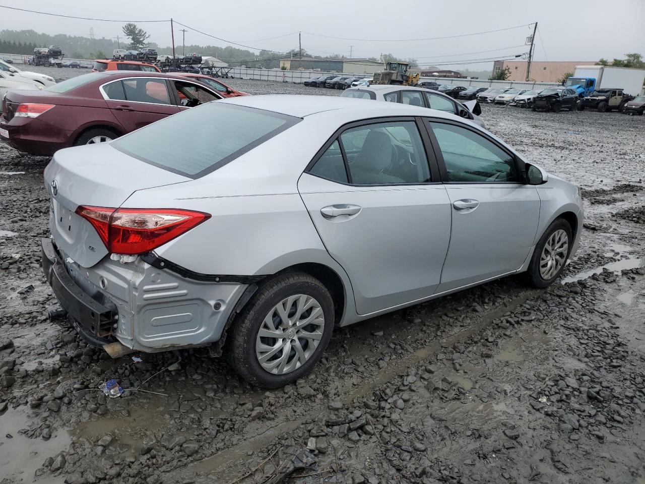 2019 Toyota Corolla L - Image 3