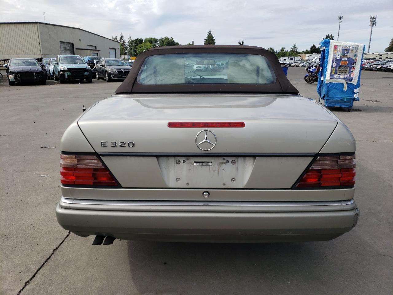1995 Mercedes-Benz E 320 - Фото 6
