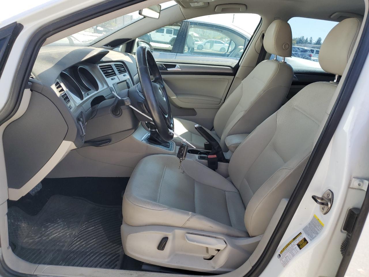 2015 Volkswagen Golf - Image 7