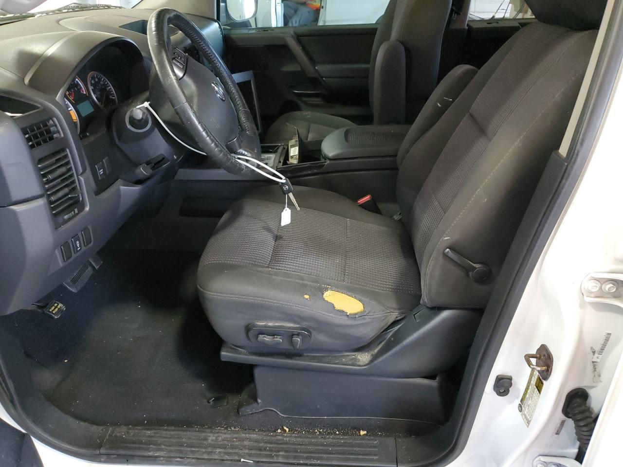2012 Nissan Titan S - Фото 7
