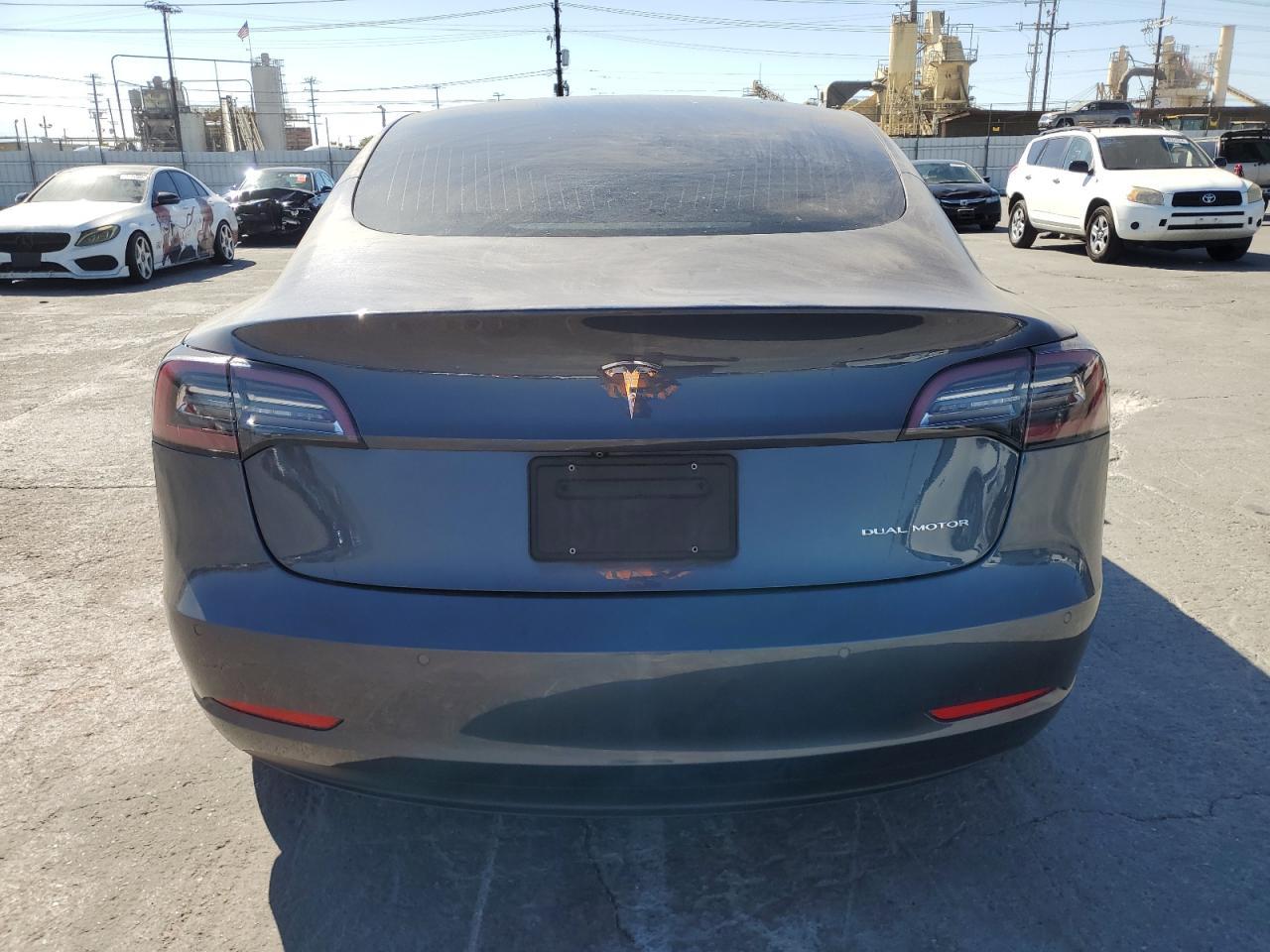 2020 Tesla Model 3 - Фото 6