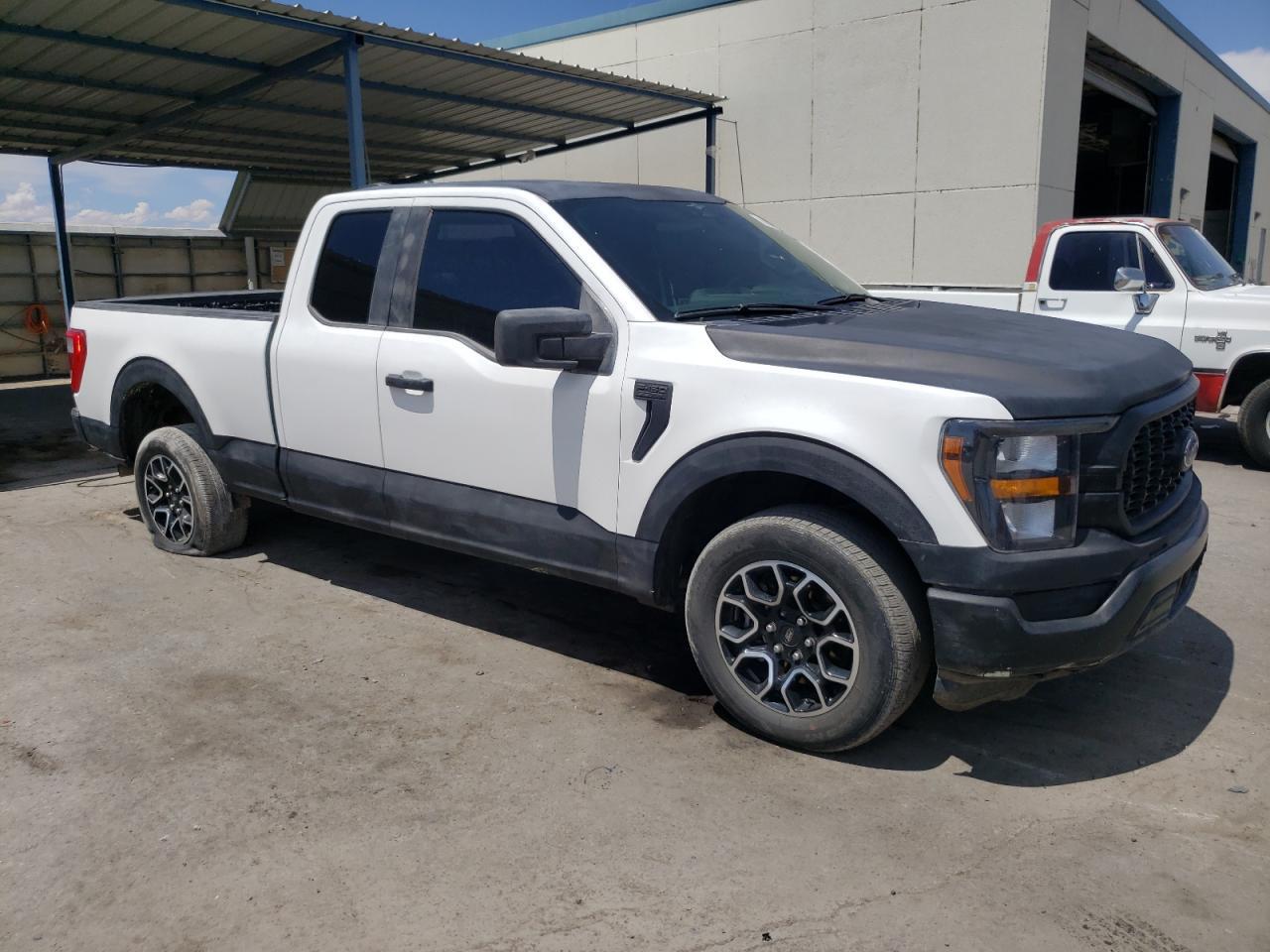 2023 Ford F150 Super Cab - Фото 4