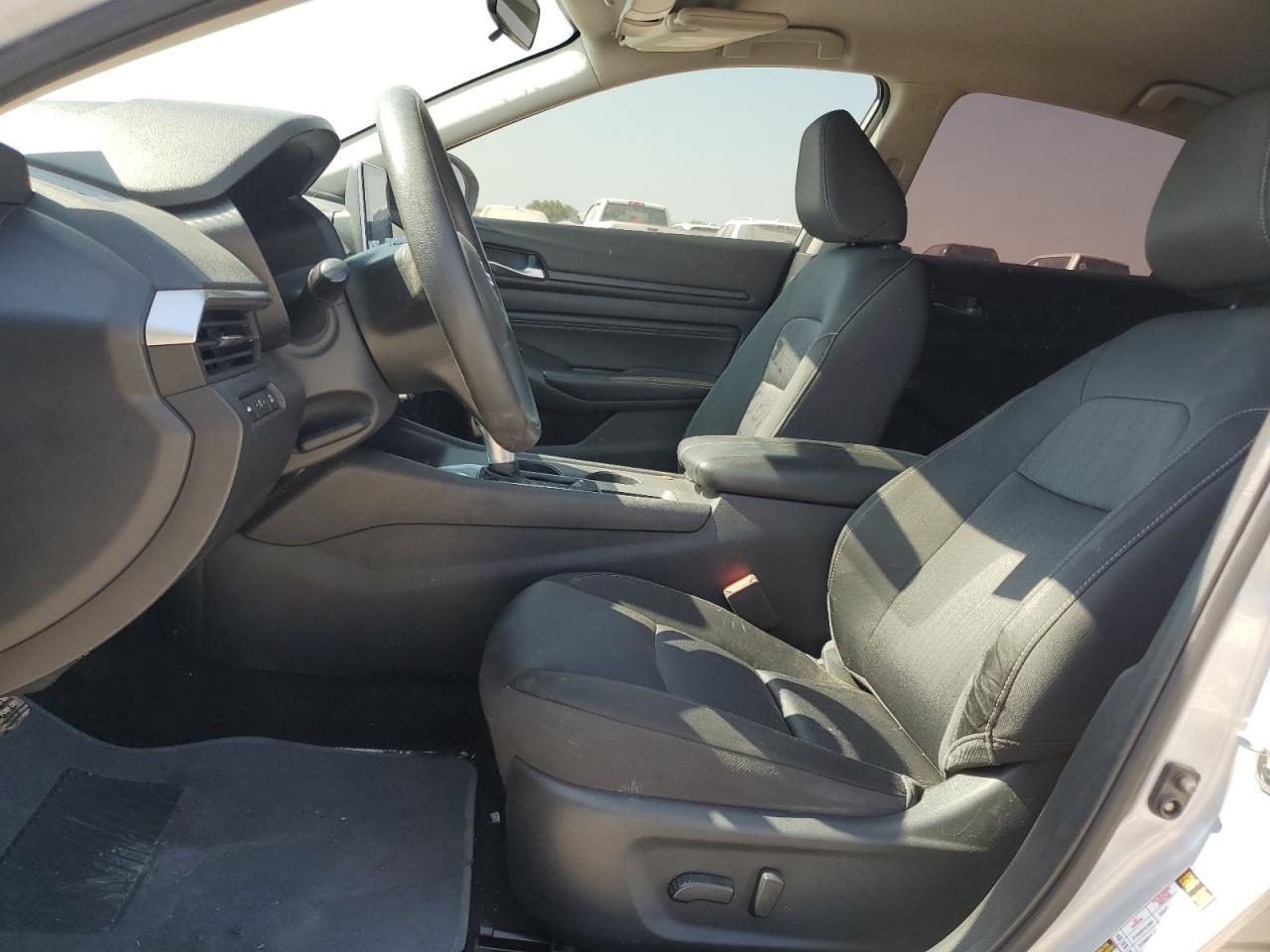 2019 Nissan Altima S - Image 7