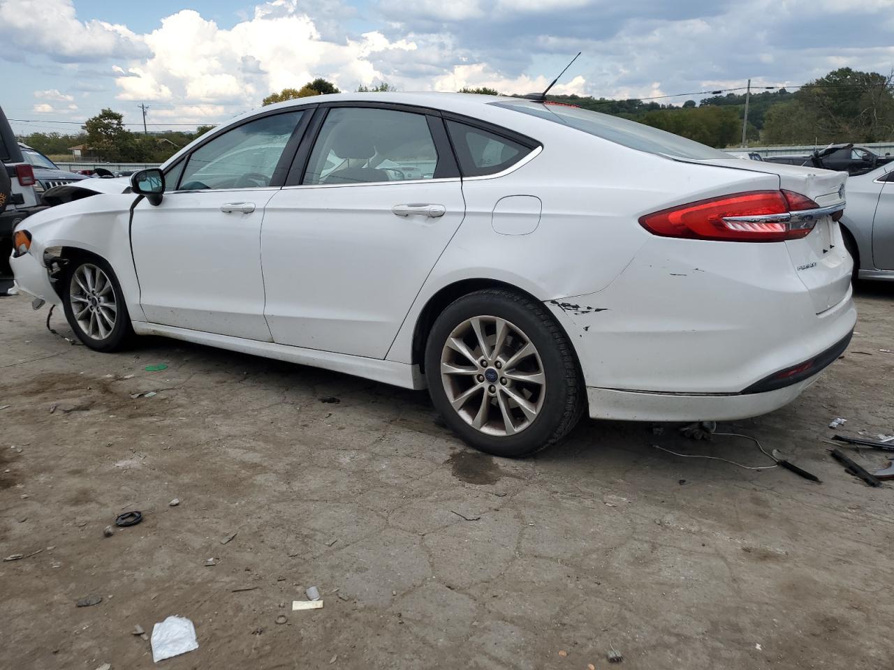 2017 Ford Fusion Se - Фото 2