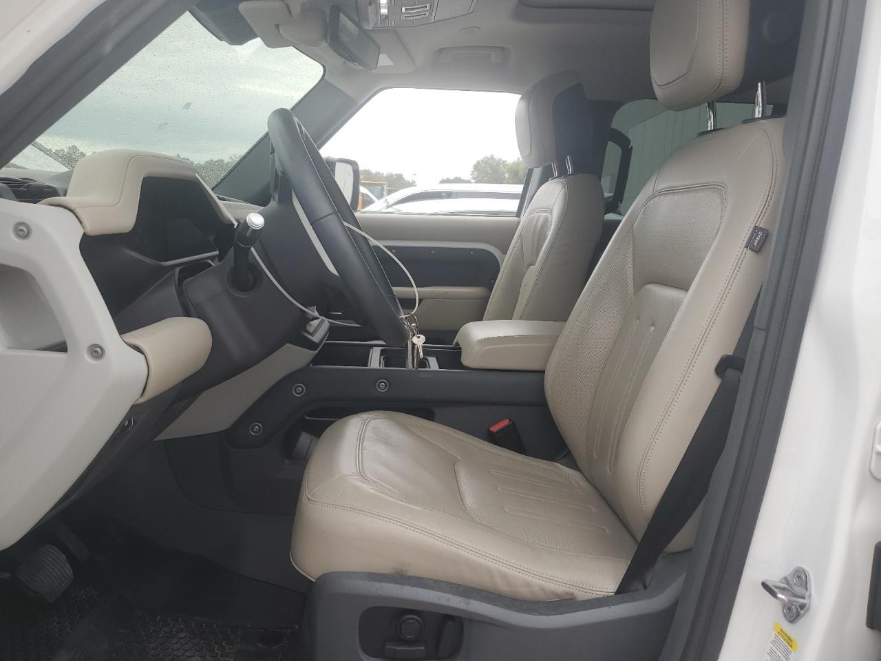 2020 Land Rover Defender 110 Hse - Image 7