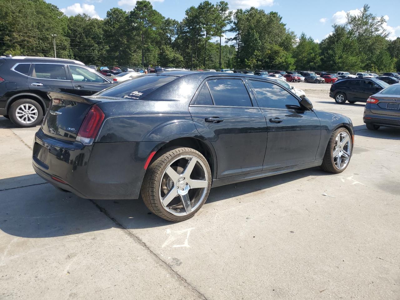 2019 Chrysler 300 - Image 3