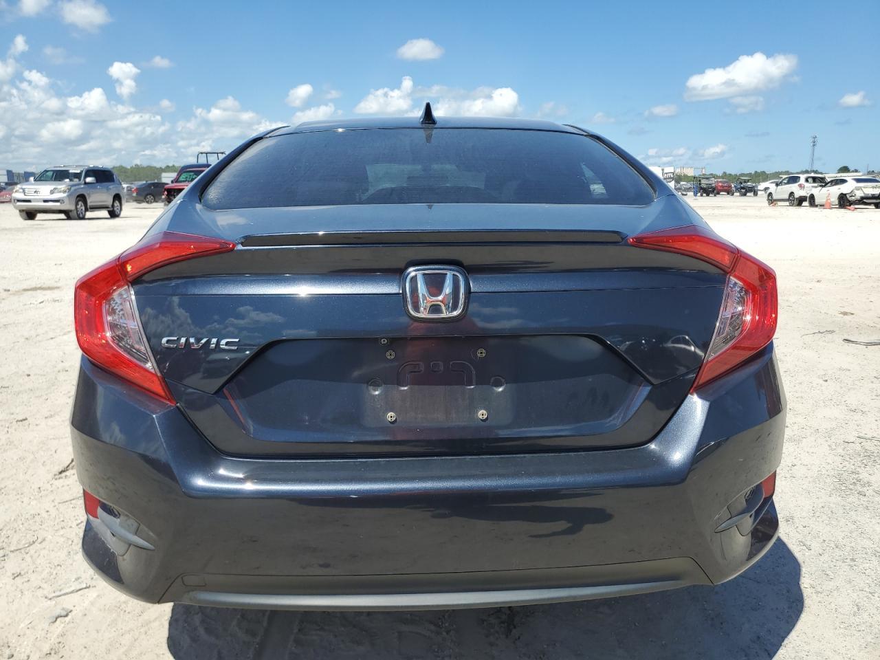 2018 Honda Civic Ex - Image 6