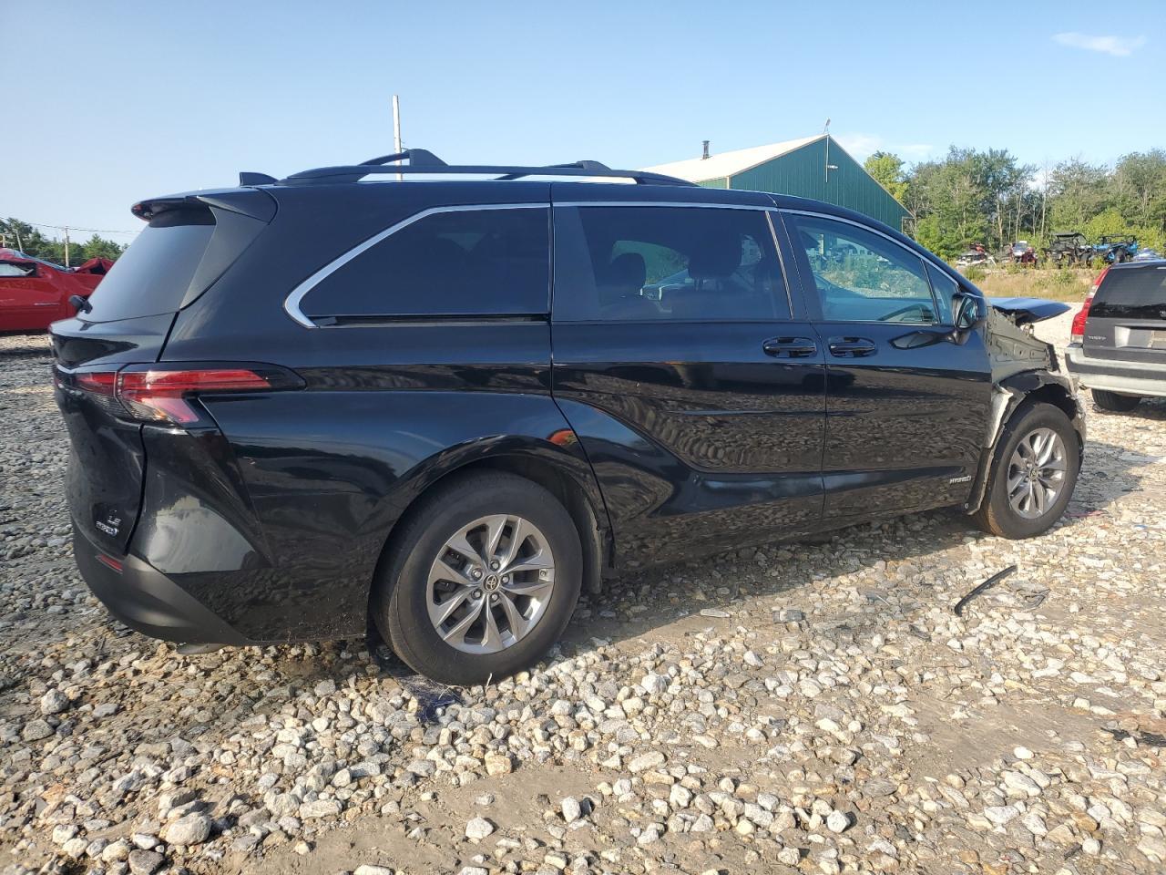 2021 Toyota Sienna Le - Фото 3