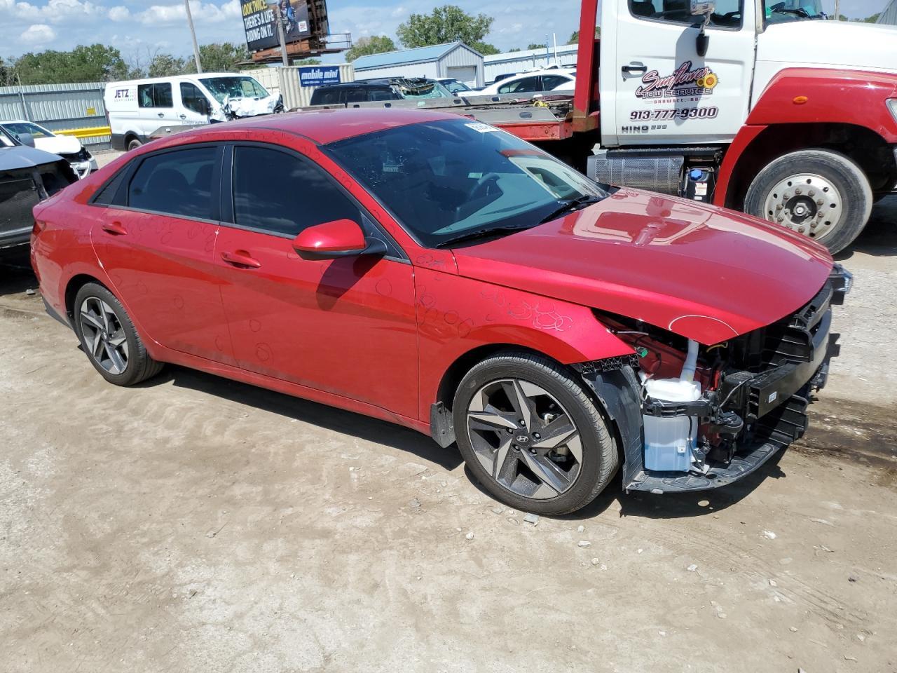 2023 Hyundai Elantra Sel - Фото 4