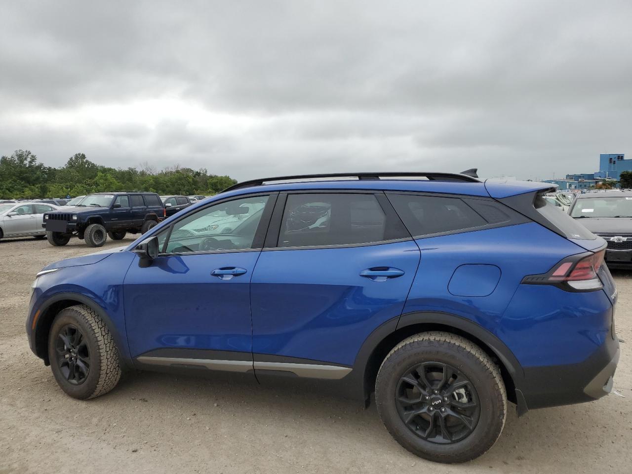 2024 Kia Sportage X-Pro - Image 2