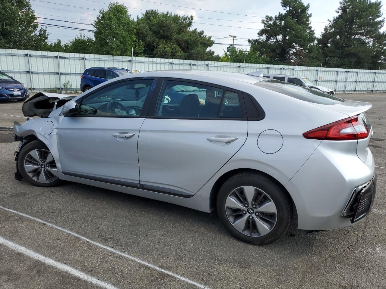 2019 Hyundai Ioniq - Фото 2