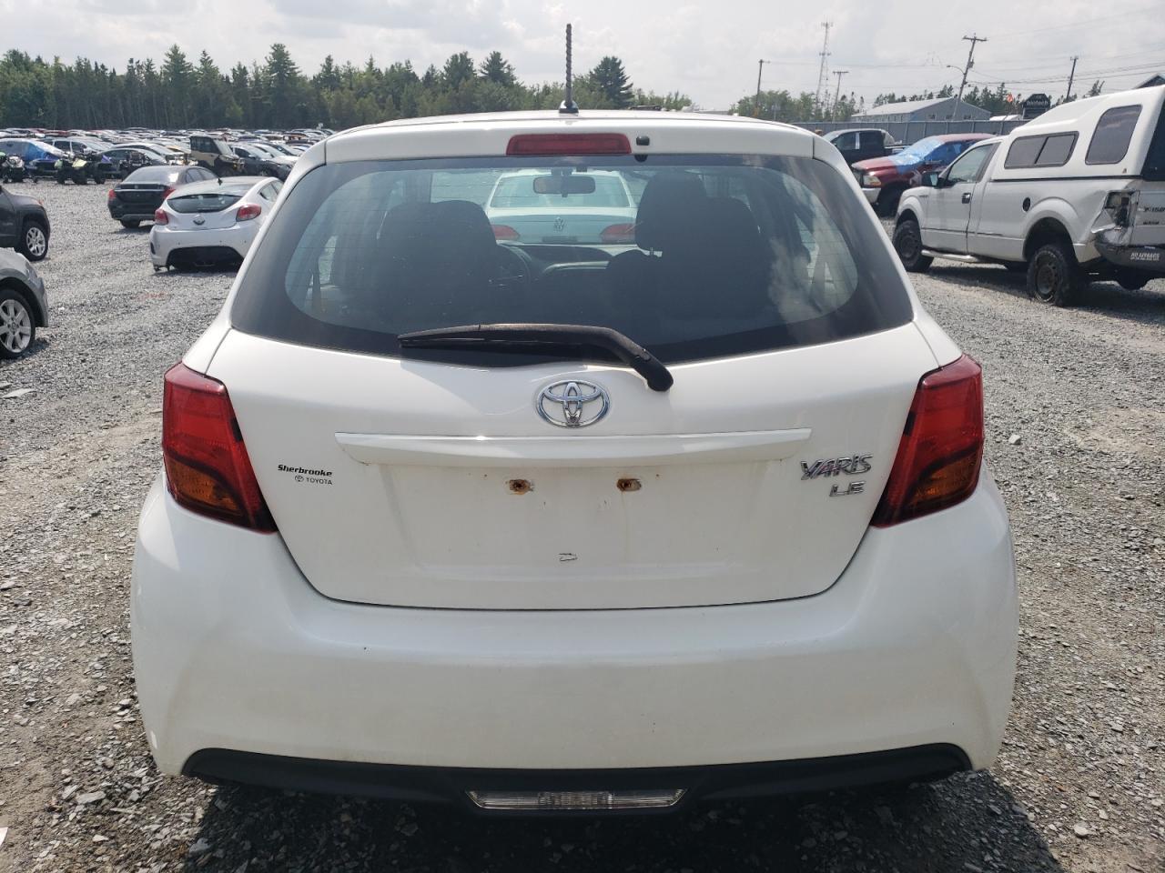 2015 Toyota Yaris - Фото 6