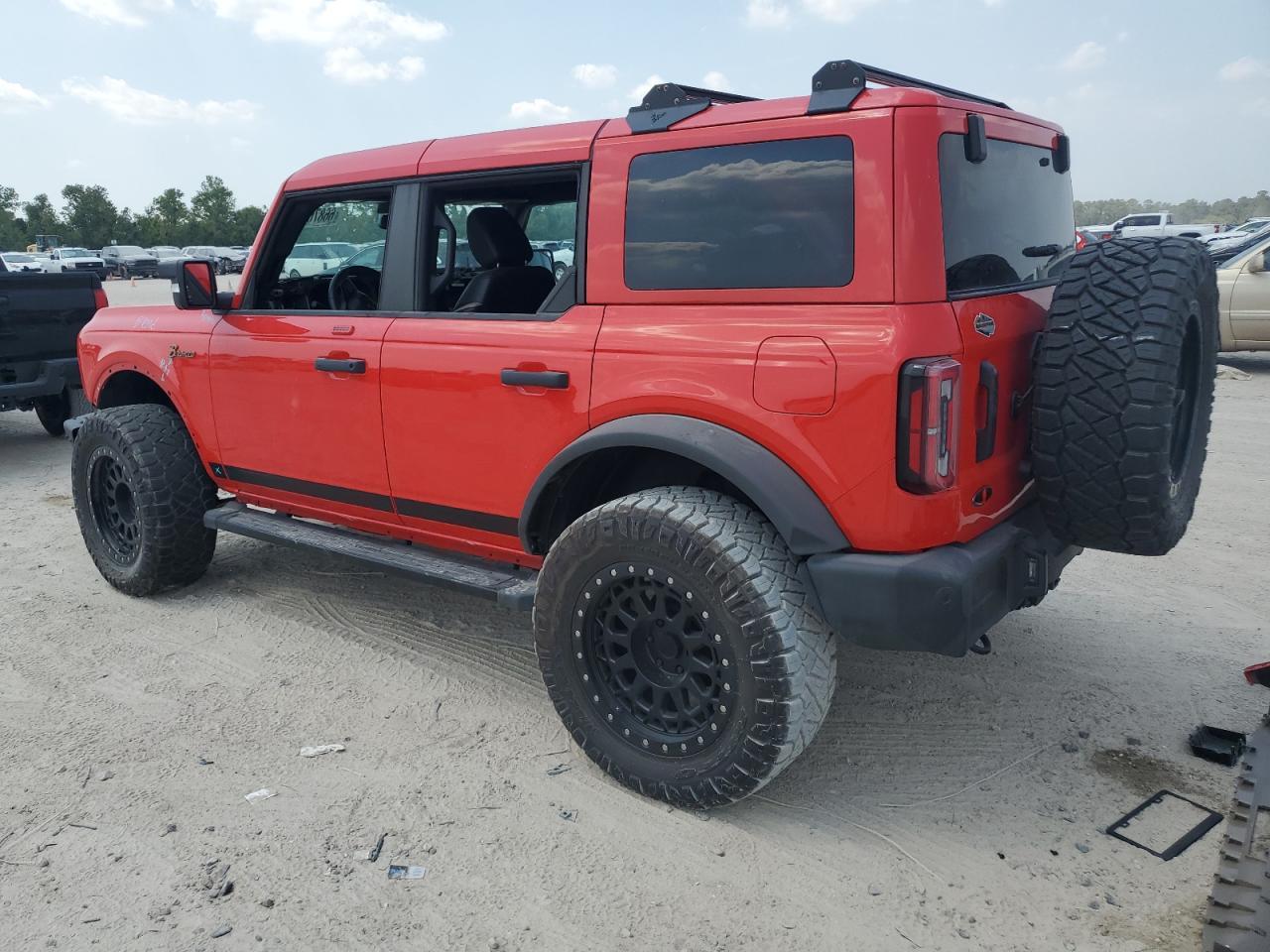 2023 Ford Bronco Base - Фото 2