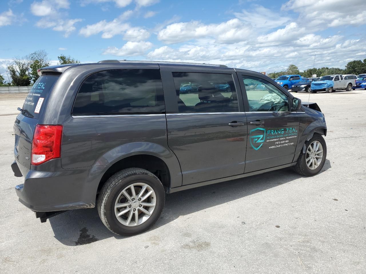 2020 Dodge Grand Caravan Sxt - Фото 3
