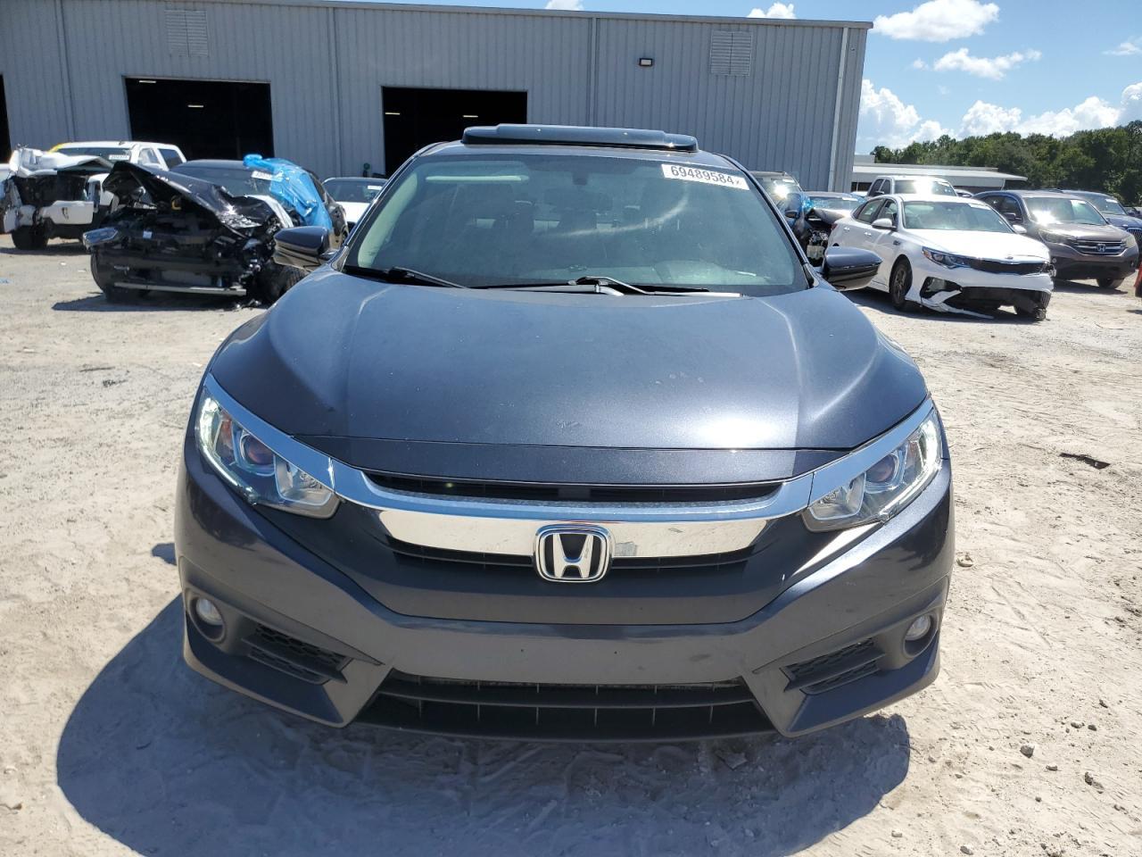 2018 Honda Civic Ex - Image 5