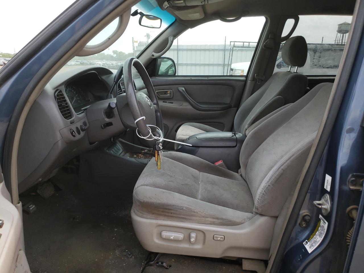 2006 Toyota Sequoia Sr5 - Image 7