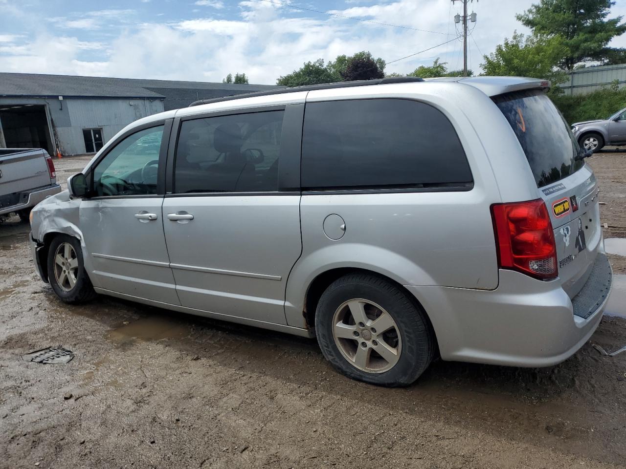 2012 Dodge Grand Caravan Sxt - Image 2