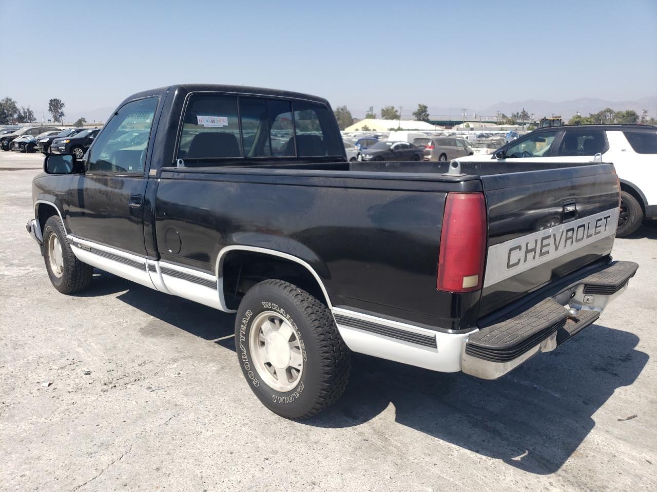 1992 Chevrolet Gmt-400 C1500 - Image 2