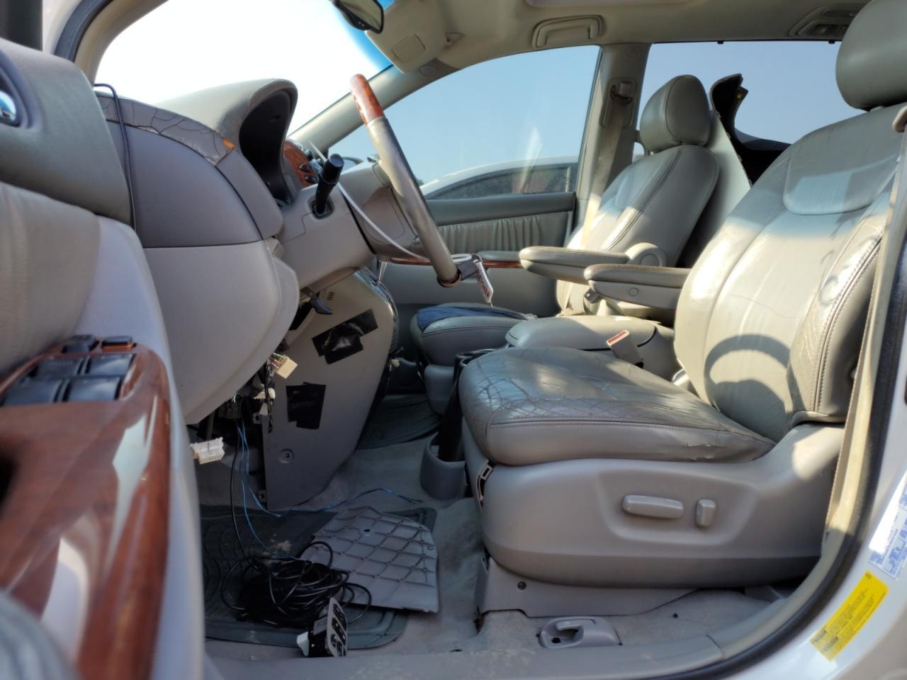 2004 Toyota Sienna Xle - Фото 7