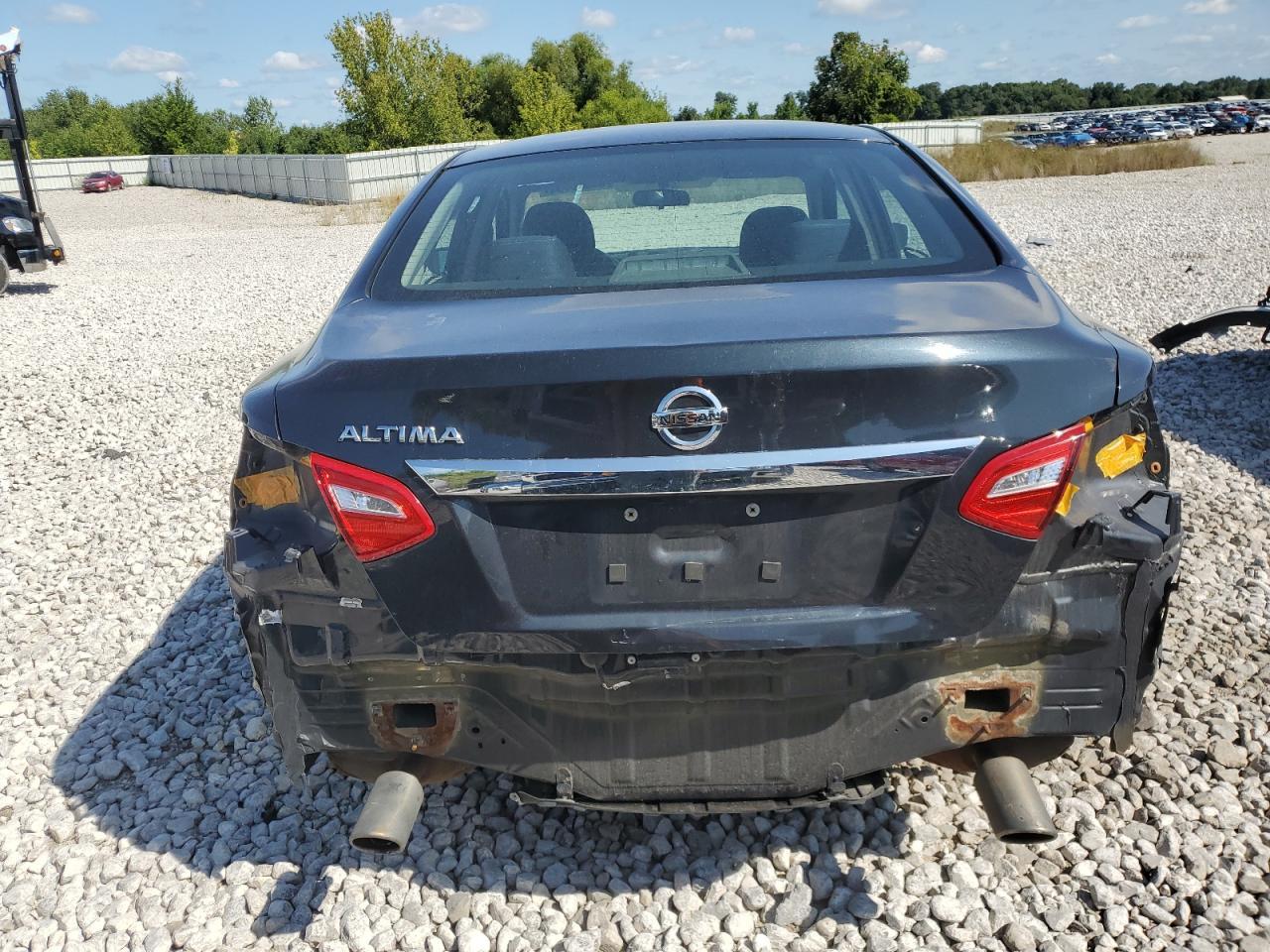 2016 Nissan Altima 2.5 - Image 6