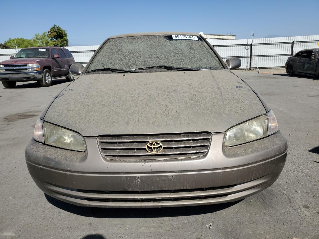 1999 Toyota Camry Le - Фото 5