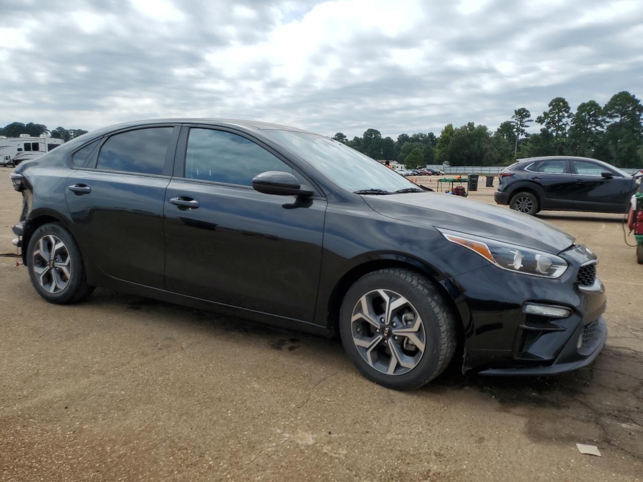 2019 Kia Forte Fe - Фото 4