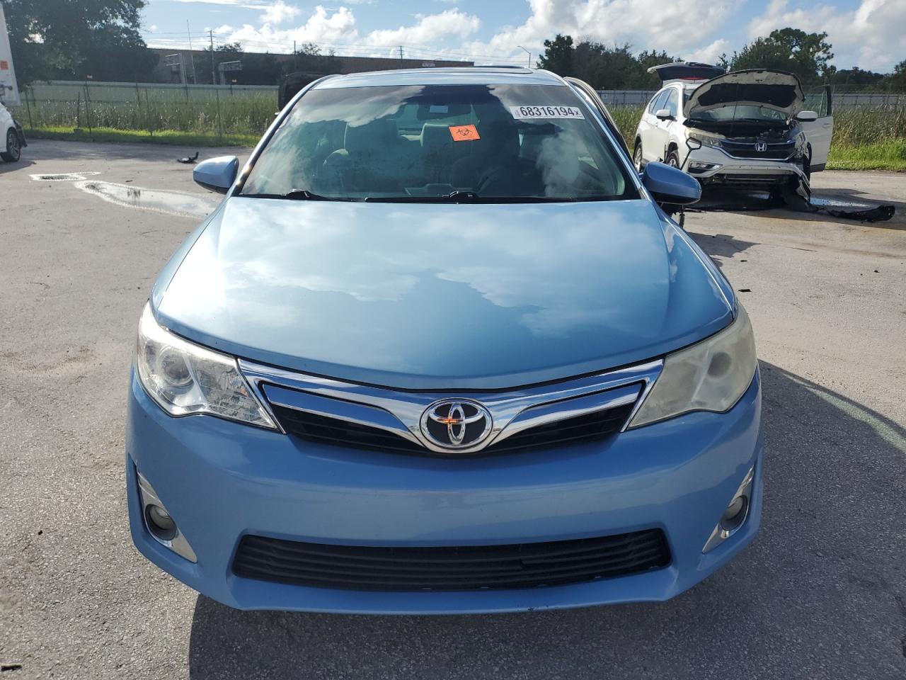 2012 Toyota Camry Base - Фото 5