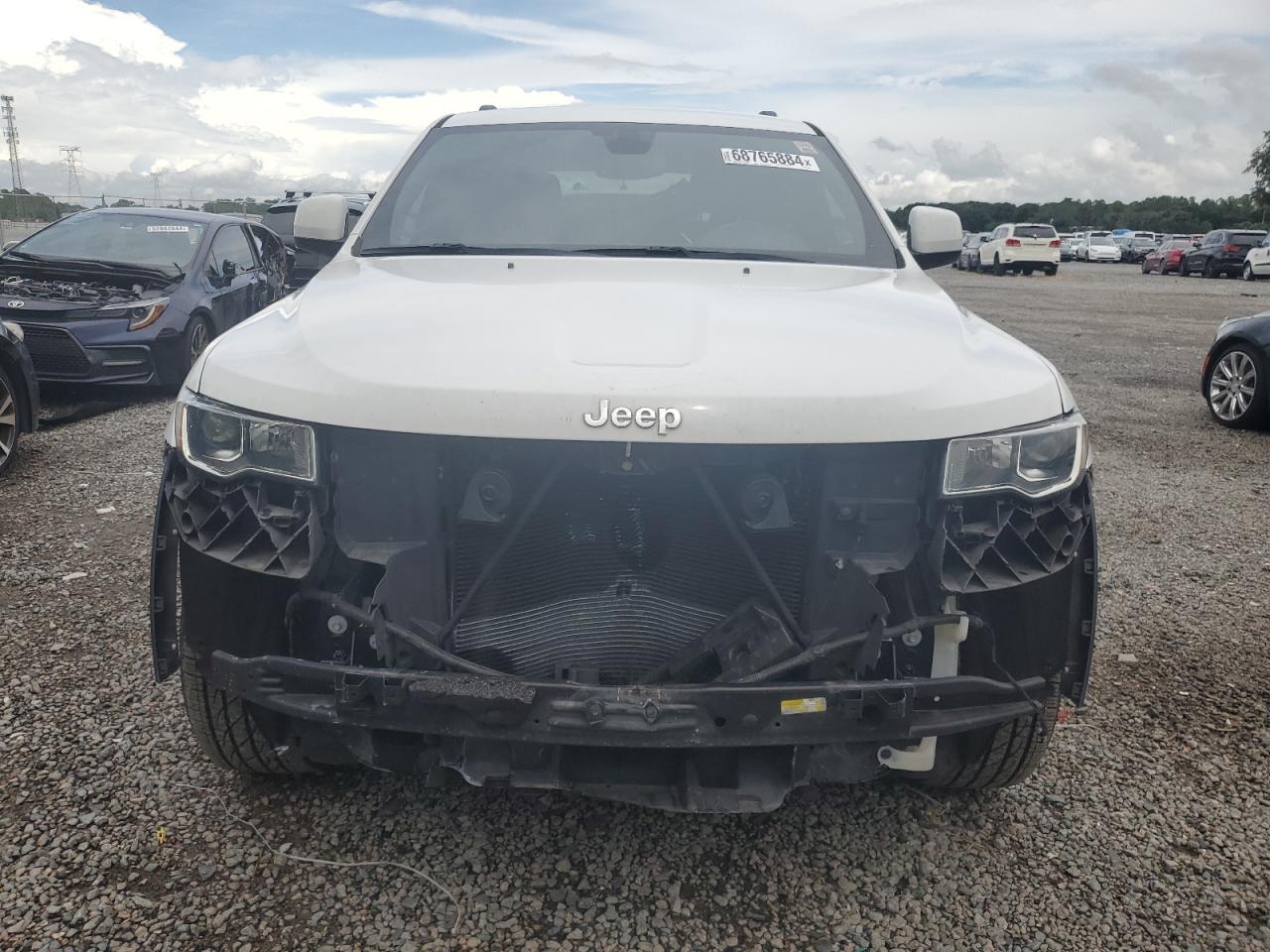 2018 Jeep Grand Cherokee Laredo - Image 5