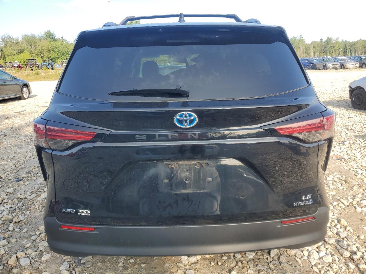 2021 Toyota Sienna Le - Фото 6