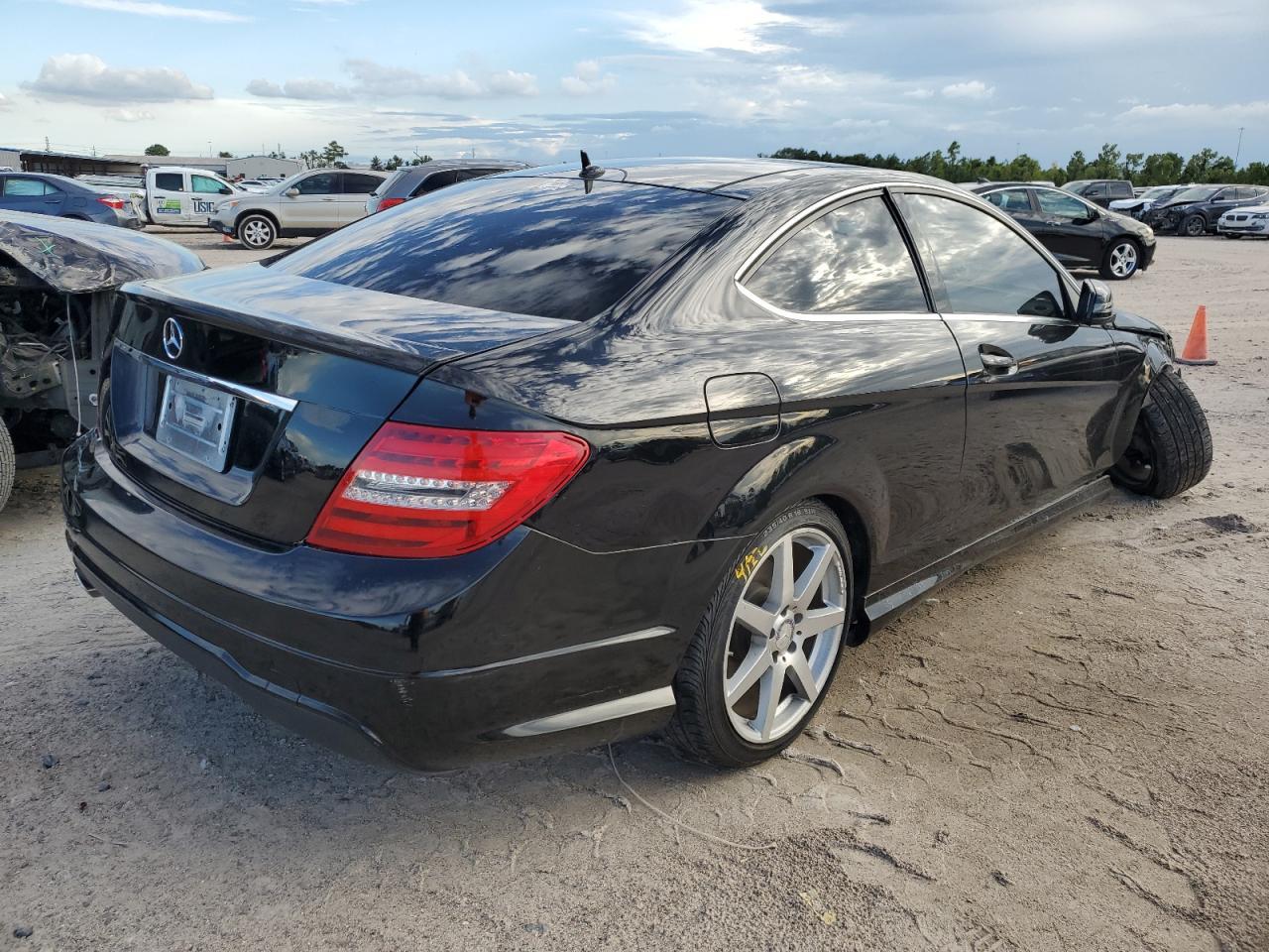 2013 Mercedes-Benz C 250 - Image 3