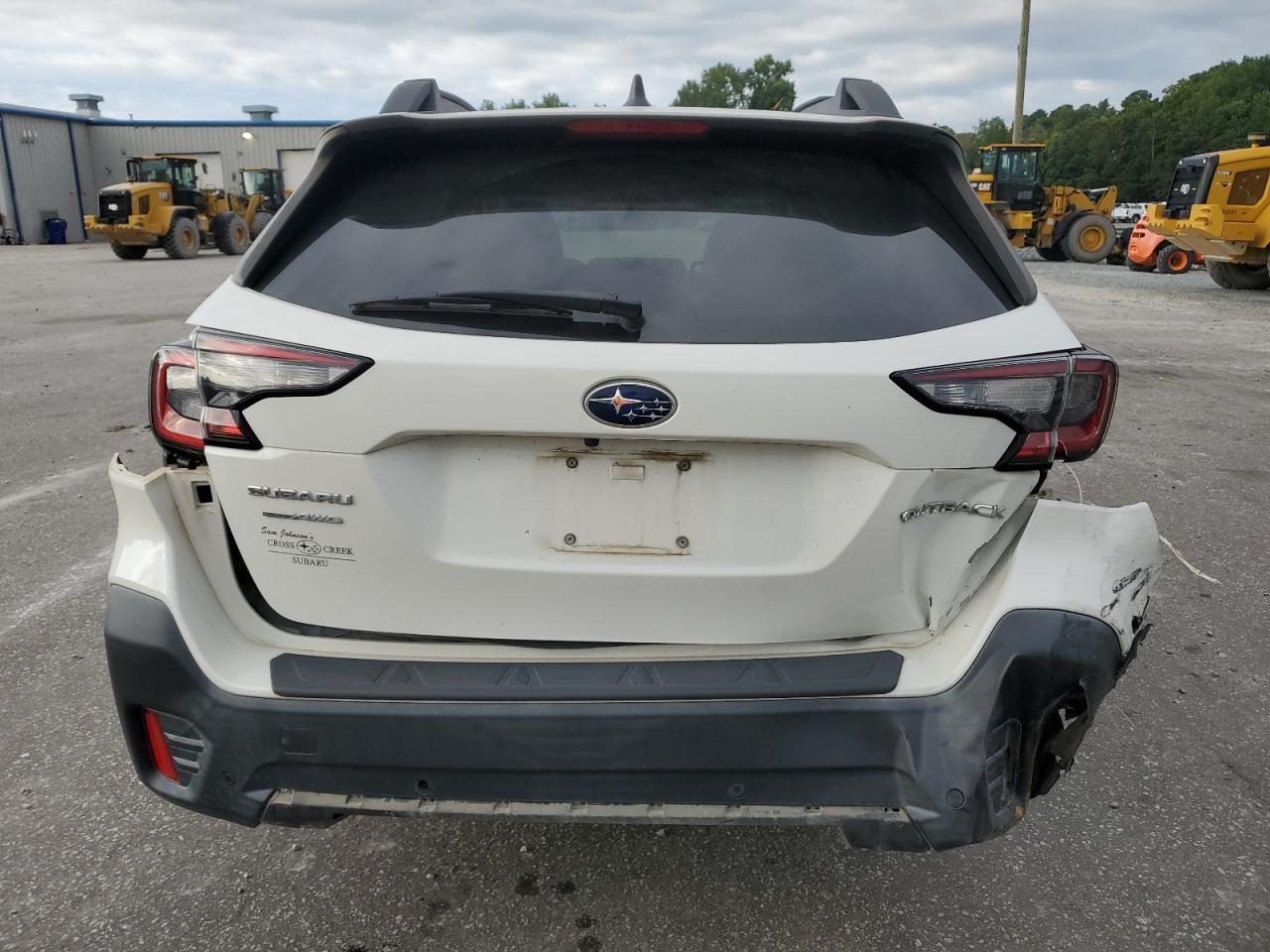 2020 Subaru Outback Limited - Image 6