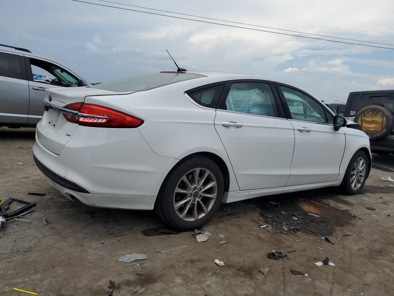 2017 Ford Fusion Se - Фото 3