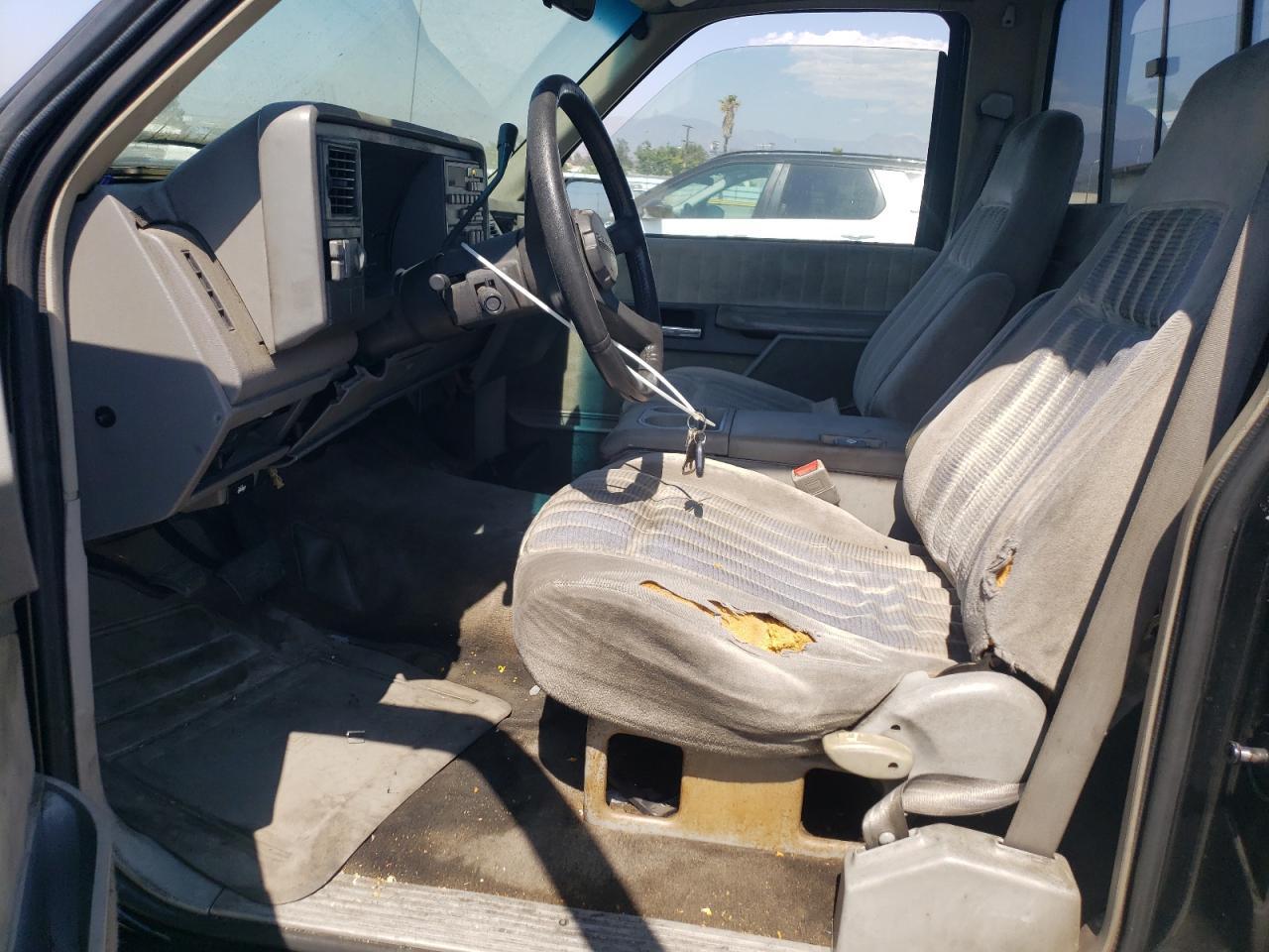 1992 Chevrolet Gmt-400 C1500 - Image 7