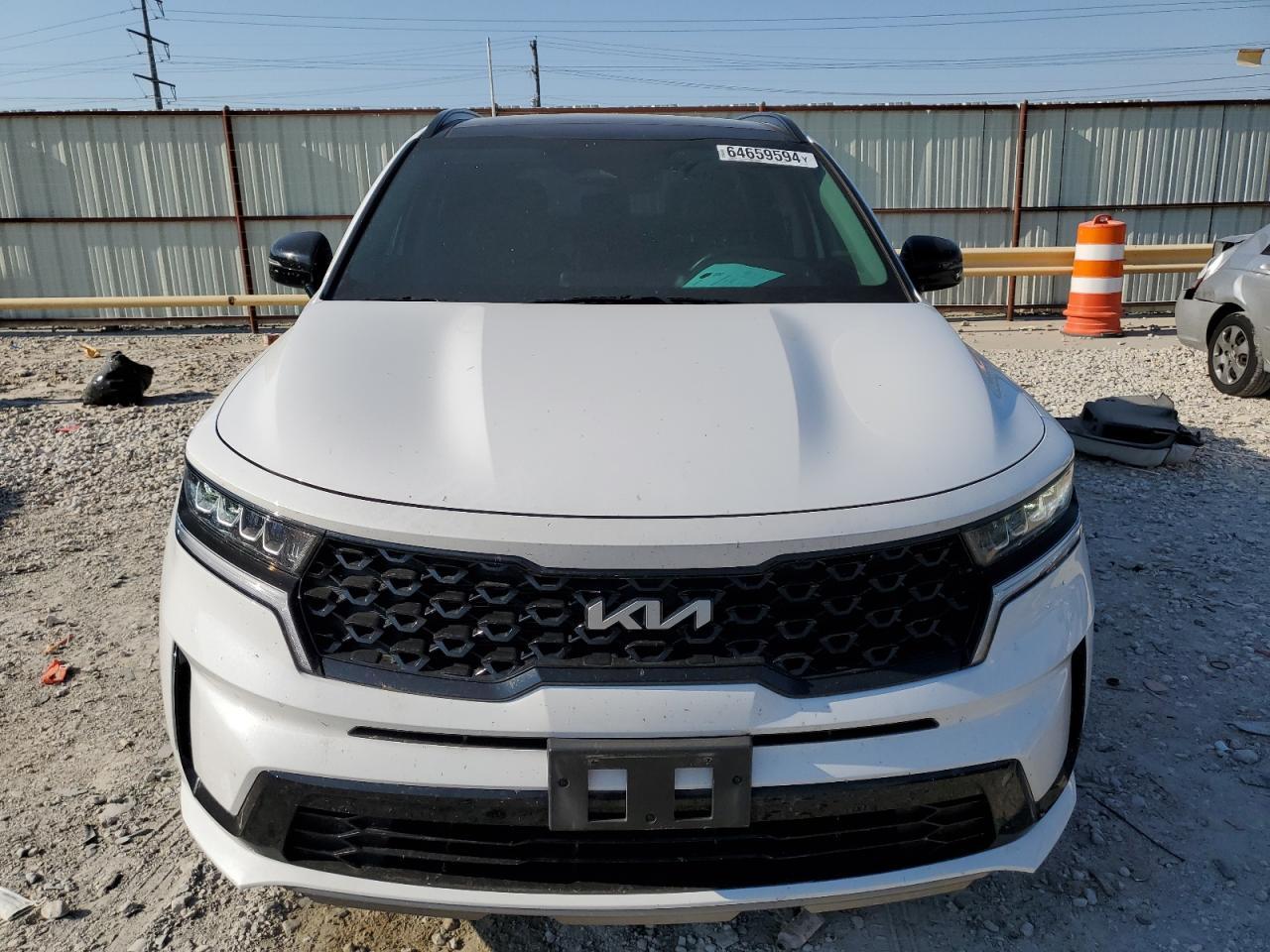 2023 Kia Sorento S - Image 5