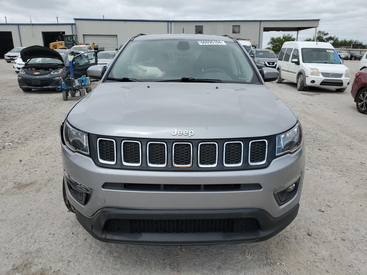 2021 Jeep Compass Latitude - Image 5