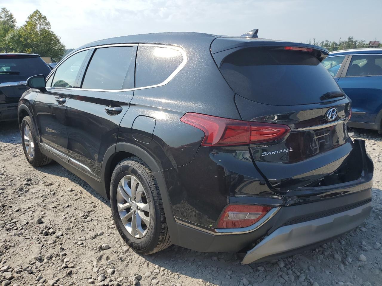 2019 Hyundai Santa Fe Sel - Image 2