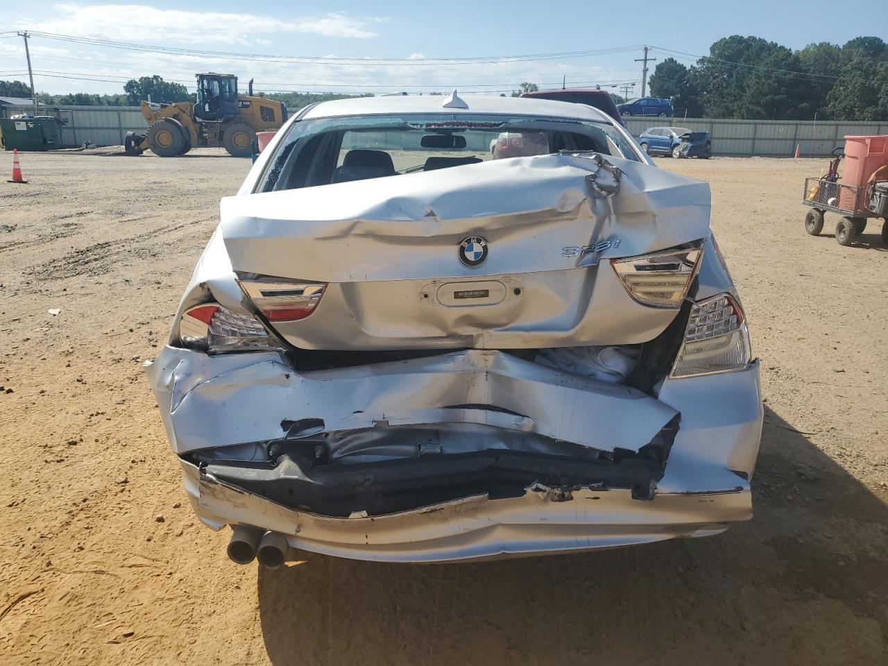 2011 BMW 328 I - Image 6