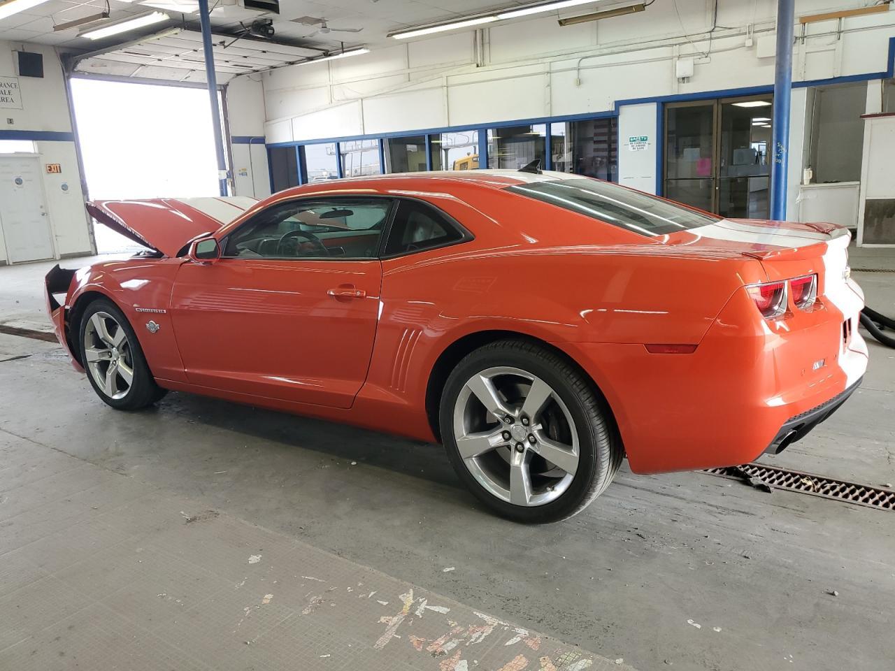 2010 Chevrolet Camaro Ss - Image 2