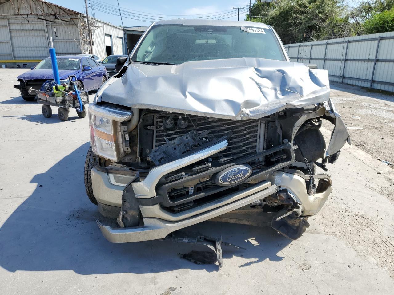 2022 Ford F150 Super Cab - Фото 5