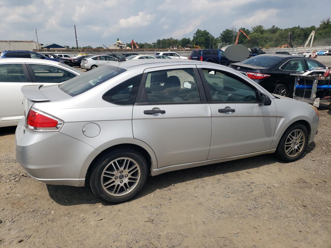 2011 Ford Focus Se - Фото 3