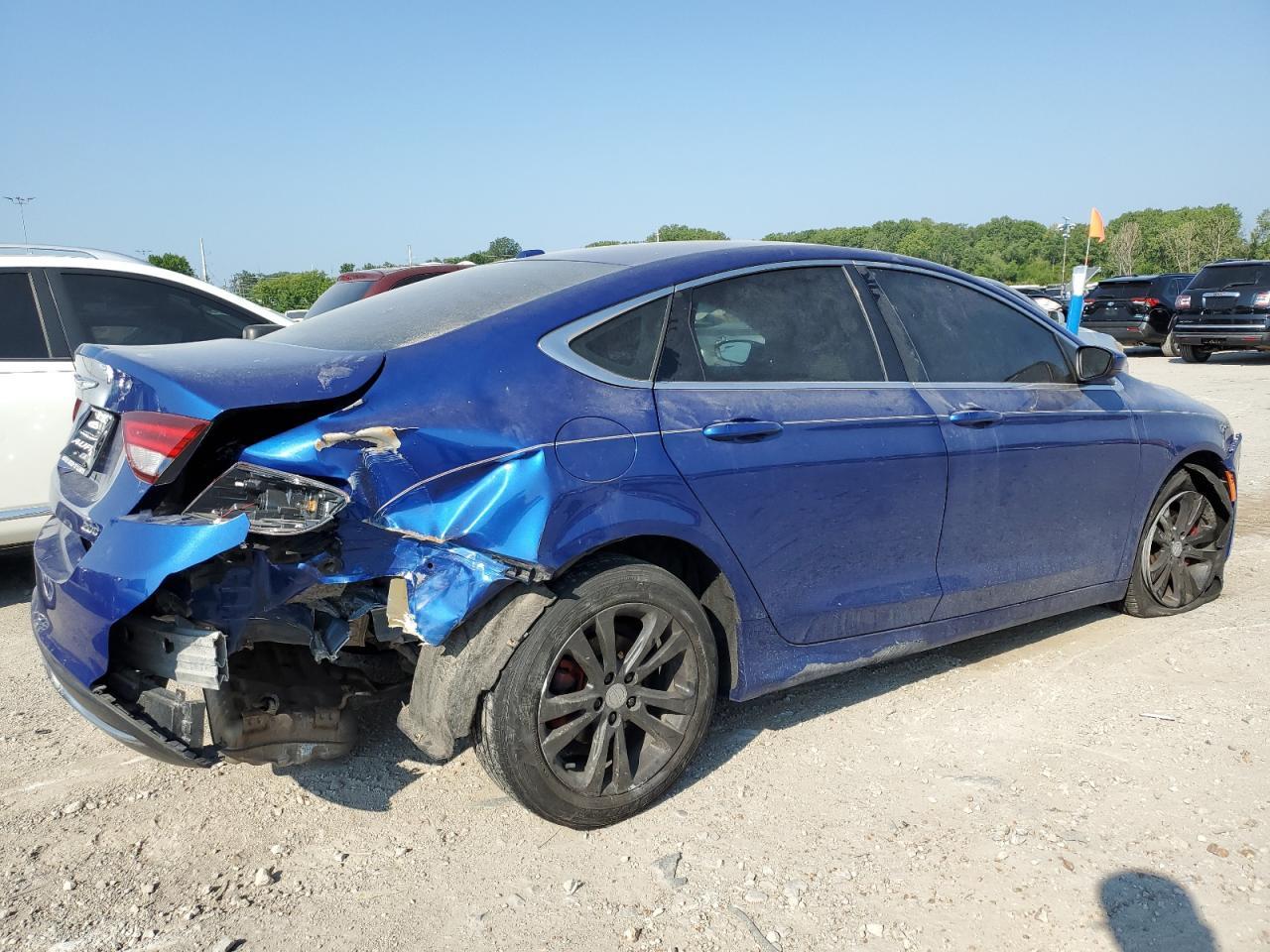 2015 Chrysler 200 Limited - Image 3