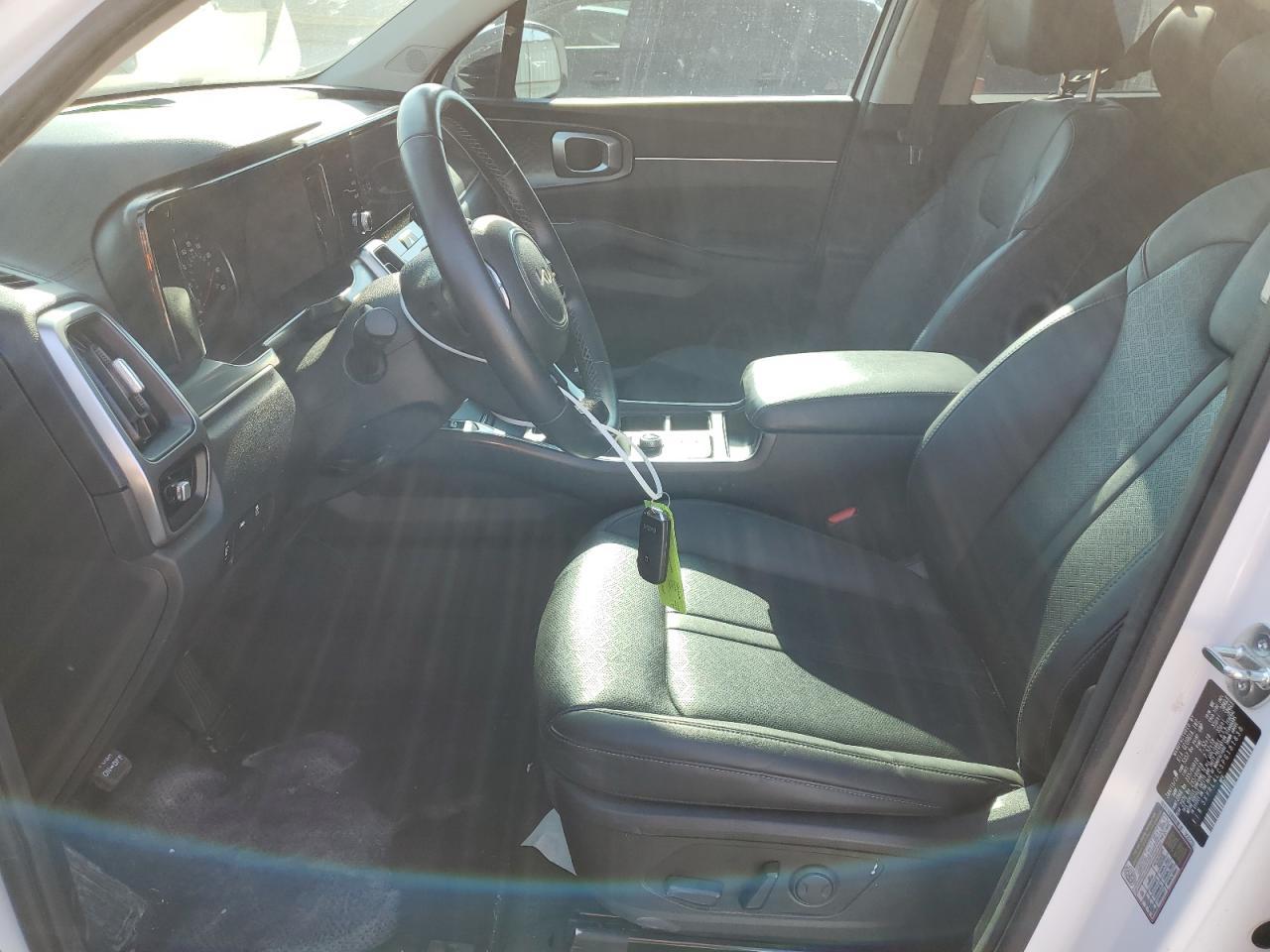2023 Kia Sorento S - Image 7