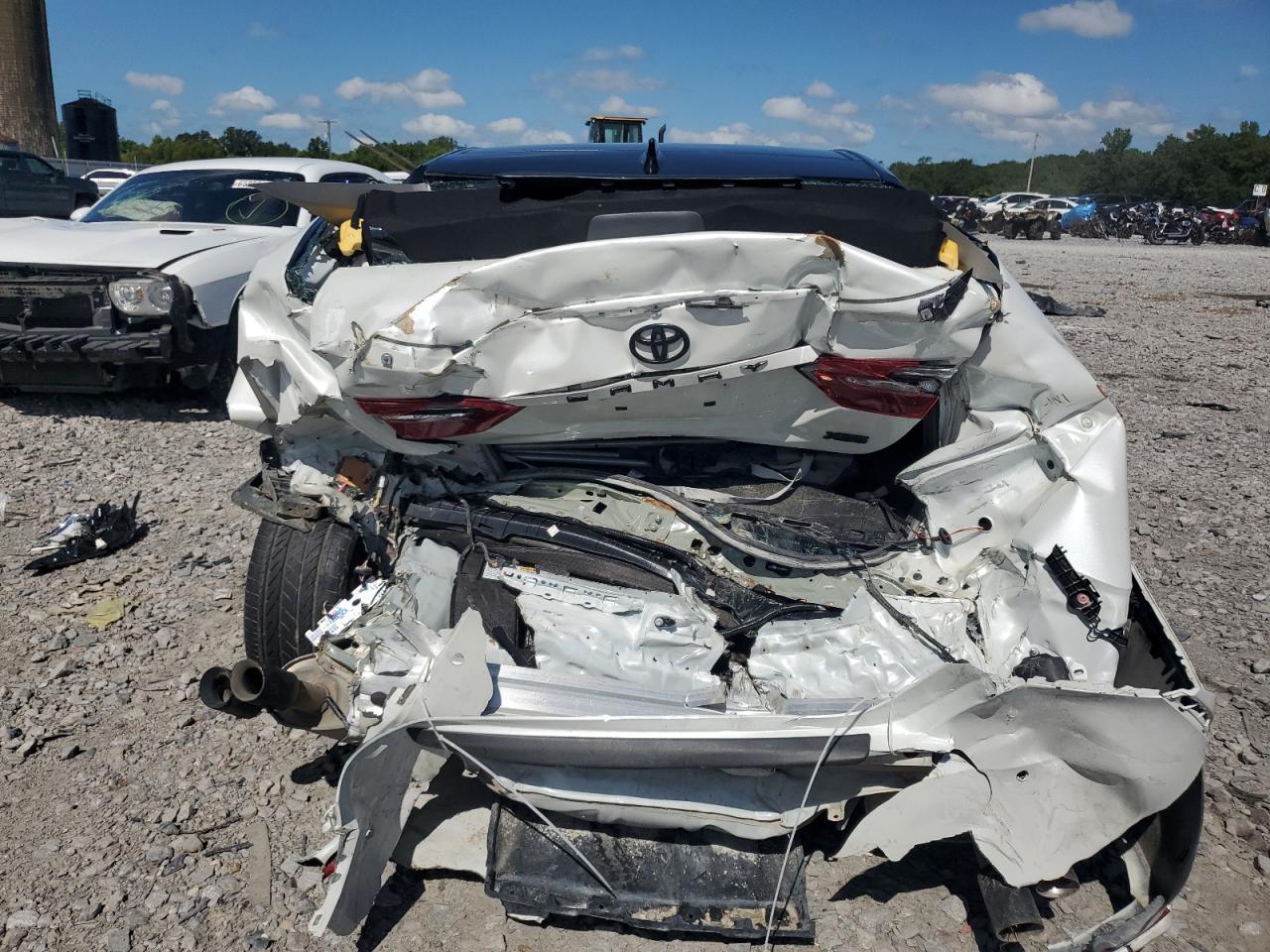 2022 Toyota Camry Trd - Фото 6