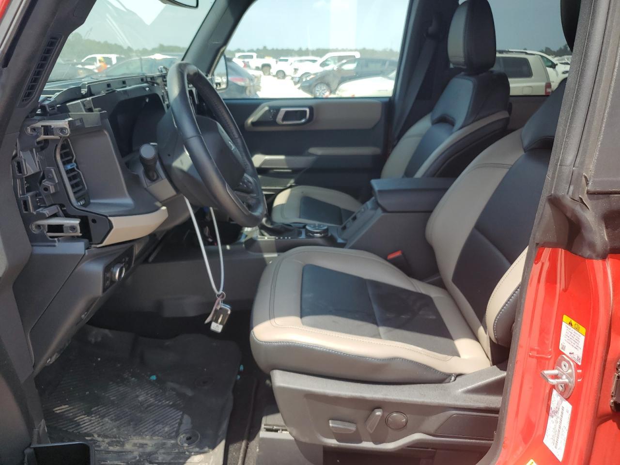 2023 Ford Bronco Base - Фото 7