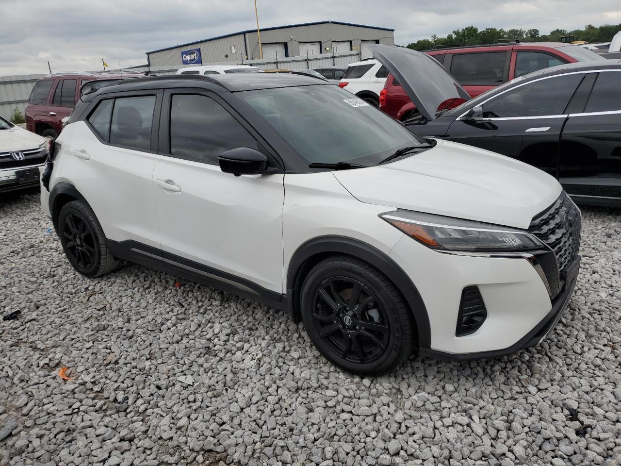 2021 Nissan Kicks Sr - Фото 4