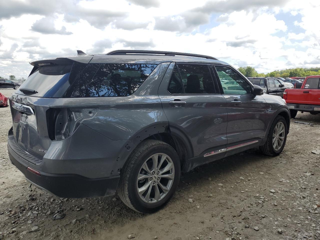 2023 Ford Explorer Xlt - Фото 3