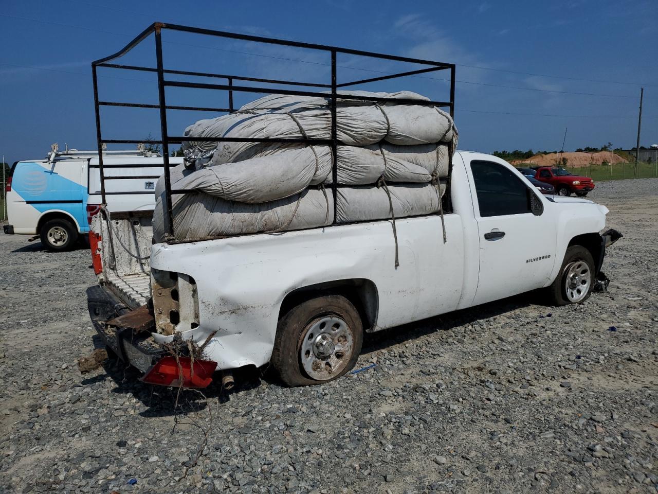 2013 Chevrolet Silverado C1500 - Image 3