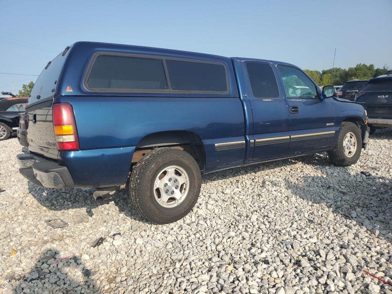 2000 Chevrolet Silverado C1500 - Фото 3